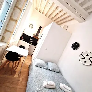  Appartement Joli à Deux Pas De La Place Du Forum France